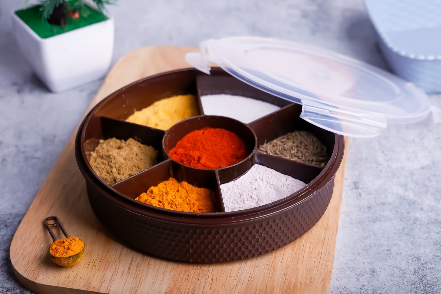 Round Plastic Masala Spice Box Multipurpose Masala Rangoli Dabba Box for Keeping Spices 7 Compartment Spice Container Multicolor Spice Box Set